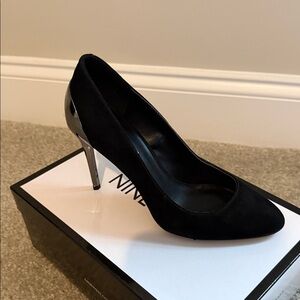 Nine West Black Pumps with Metallic Heel